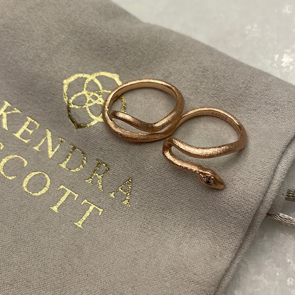 Kendra Scott Gold Serpentine Ring